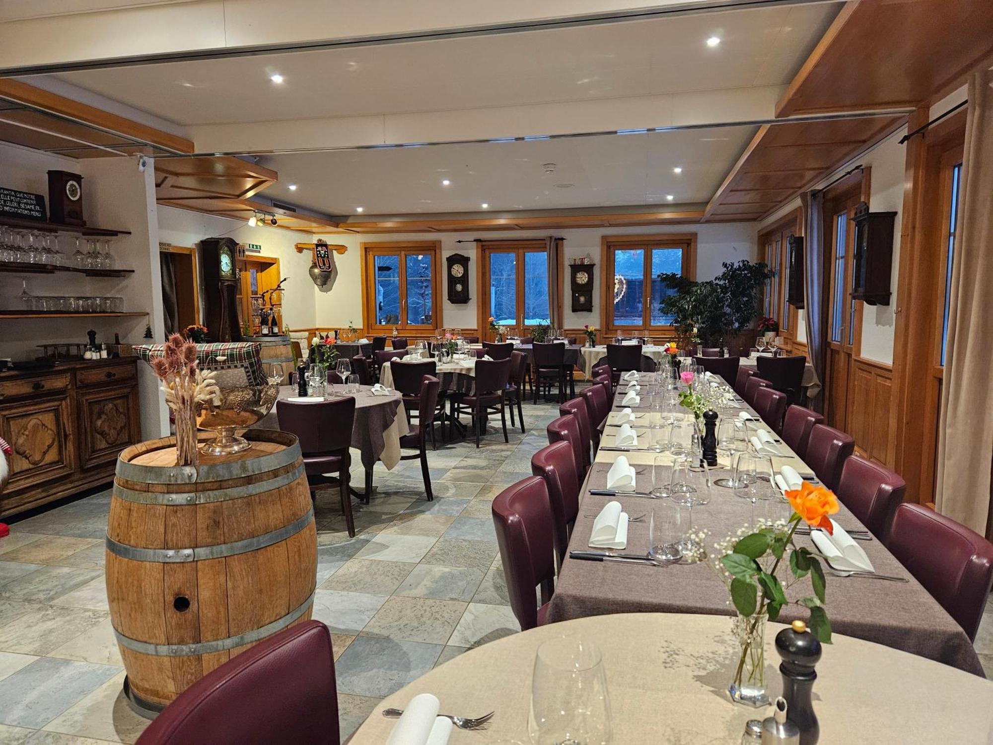 Hotel Restaurant Du Marchairuz Le Brassus Buitenkant foto